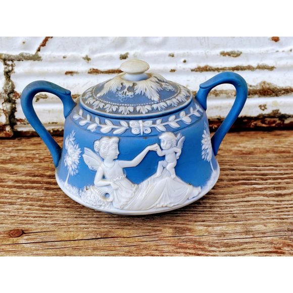 Antique Schafer Vater Blue Jasperware sugar bowl With Fairy Nymph Cherub - Picture 1 of 9
